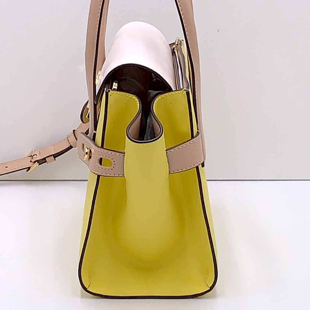 MICHAEL KORS
Carmen Medium Faux Leather Belted Satchel SUNSHINE MULTI CO… - Picture 5 of 16